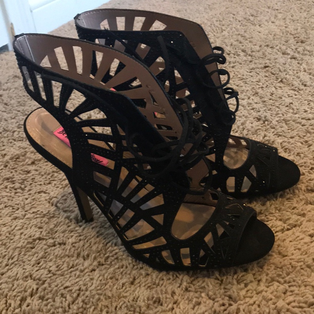 Betsy Johnson Glitz Black Heels